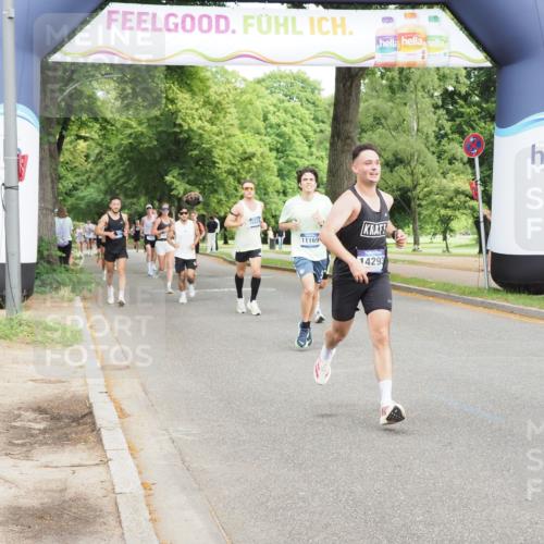 29.06.2025 - hella hamburg halbmarathon MichiJ http://msf.ph/oto/8201050 29.06.2025 10:21:33 Zwischen KM18-KM19 1686, 5070, 7965, 8883, 10484, 11169, 11199, 14293, 15054, 16505 meine-sportfotos.de