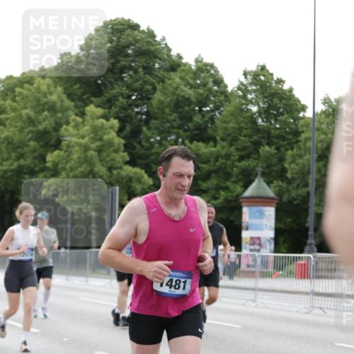 29.06.2025 - hella hamburg halbmarathon Jannik Wohlers http://msf.ph/oto/8201072 29.06.2025 10:25:25 Lombardsbrücke 1305, 1479, 1481, 3343, 3765, 4378, 4797, 5028, 5497, 6663, 8881, 10104, 10219, 11596, 11699, 11828, 11859, 12074, 12505, 12838, 12945, 12946, 13653, 14223, 14936, 16289, 16354, 16381, 16927, 17369 meine-sportfotos.de