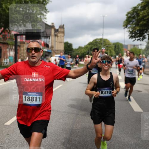 29.06.2025 - hella hamburg halbmarathon Yannick Fuchs http://msf.ph/oto/8201074 29.06.2025 10:44:43 20KM 1119, 1399, 1461, 1466, 1507, 1630, 1750, 1817, 2207, 3654, 4077, 4127, 4346, 5115, 6027, 6662, 6712, 6795, 7052, 7176, 7397, 7583, 7930, 7932, 8117, 8572, 8704, 8819, 9057, 10371, 11356, 11455, 11607, 12624, 13008, 13609, 13687, 13701, 13875, 14034, 14257, 14626, 15362, 15395, 15803, 15950, 16716, 16806, 17179, 17221, 17247, 17384, 18006, 18066, 18370, 18394, 18489, 18657, 18658, 18811 meine-sportfotos.de