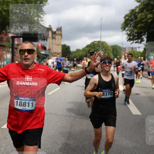 29.06.2025 - hella hamburg halbmarathon Yannick Fuchs http://msf.ph/oto/8201090 29.06.2025 10:44:43 20KM 1119, 1399, 1461, 1466, 1507, 1630, 1750, 1817, 2207, 3654, 4077, 4127, 4346, 5115, 6027, 6662, 6712, 6795, 7052, 7176, 7397, 7583, 7930, 7932, 8117, 8572, 8704, 8819, 9057, 10371, 11356, 11455, 11607, 12624, 13008, 13609, 13687, 13701, 13875, 14034, 14257, 14626, 15362, 15395, 15803, 15950, 16716, 16806, 17179, 17221, 17247, 17384, 18006, 18066, 18370, 18394, 18489, 18657, 18658, 18811 meine-sportfotos.de