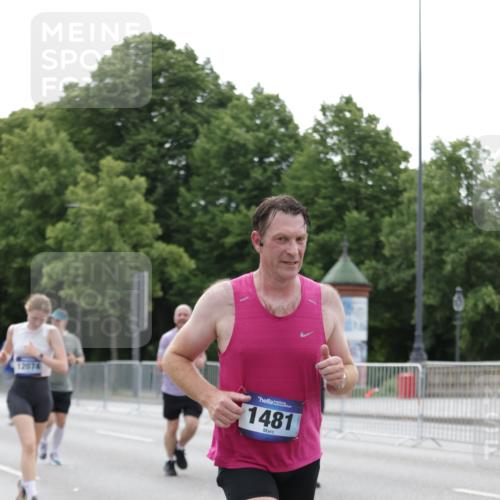 29.06.2025 - hella hamburg halbmarathon Jannik Wohlers http://msf.ph/oto/8201178 29.06.2025 10:25:25 Lombardsbrücke 1305, 1479, 1481, 3343, 3765, 4378, 4797, 5028, 5497, 6663, 8881, 10104, 10219, 11596, 11699, 11828, 11859, 12074, 12505, 12838, 12945, 12946, 13653, 14223, 14936, 16289, 16354, 16381, 16927, 17369 meine-sportfotos.de