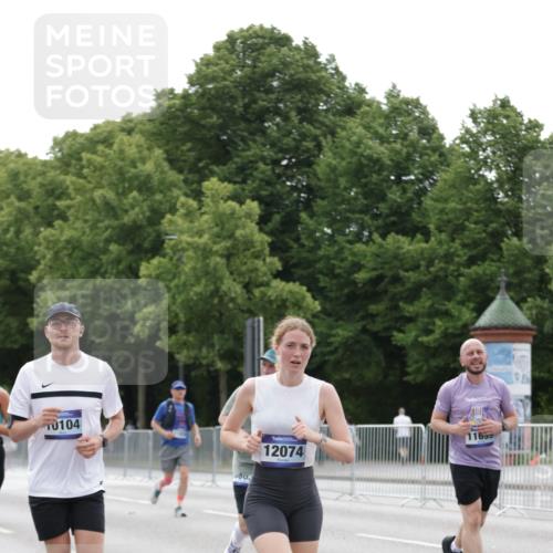 29.06.2025 - hella hamburg halbmarathon Jannik Wohlers http://msf.ph/oto/8201246 29.06.2025 10:25:26 Lombardsbrücke 1305, 1479, 1481, 3343, 3765, 4378, 4797, 5497, 6663, 8881, 10104, 10219, 11596, 11699, 11828, 11859, 12074, 12505, 12838, 12945, 12946, 13653, 14223, 14936, 16289, 16354, 16381, 16927, 17369 meine-sportfotos.de