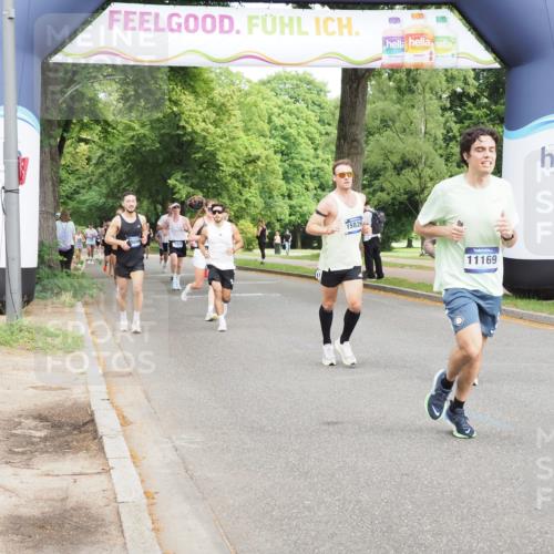 29.06.2025 - hella hamburg halbmarathon MichiJ http://msf.ph/oto/8201261 29.06.2025 10:21:35 Zwischen KM18-KM19 1686, 5070, 7965, 8883, 10484, 11169, 11199, 14293, 15054, 15826, 16505, 18099 meine-sportfotos.de
