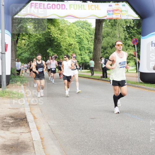 29.06.2025 - hella hamburg halbmarathon MichiJ http://msf.ph/oto/8201343 29.06.2025 10:21:35 Zwischen KM18-KM19 1686, 5070, 7965, 8883, 10484, 11169, 11199, 14293, 15054, 15826, 16505, 18099 meine-sportfotos.de
