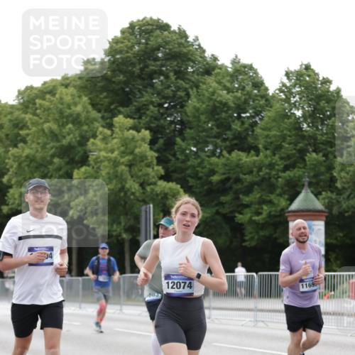 29.06.2025 - hella hamburg halbmarathon Jannik Wohlers http://msf.ph/oto/8201344 29.06.2025 10:25:27 Lombardsbrücke 1305, 1479, 1481, 3343, 3765, 4378, 4797, 5497, 6663, 8881, 10104, 10219, 11596, 11699, 11828, 11859, 12074, 12505, 12838, 12945, 12946, 13653, 14179, 14223, 14936, 16289, 16354, 16381, 16927, 17369 meine-sportfotos.de
