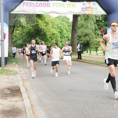 29.06.2025 - hella hamburg halbmarathon MichiJ http://msf.ph/oto/8201422 29.06.2025 10:21:36 Zwischen KM18-KM19 1686, 5070, 7965, 8883, 10484, 11169, 11199, 14293, 15826, 16505, 18099 meine-sportfotos.de