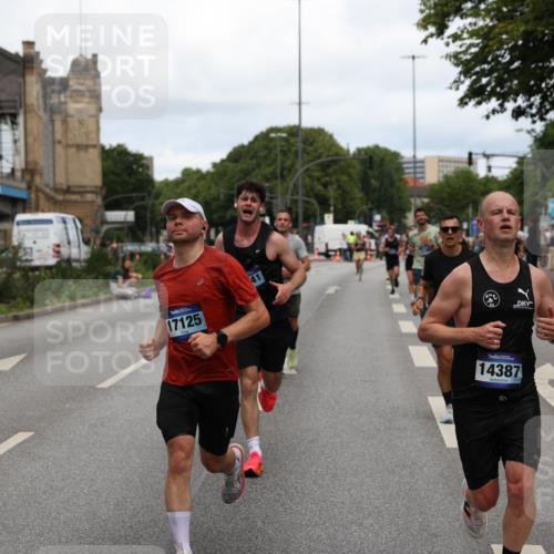 29.06.2025 - hella hamburg halbmarathon Yannick Fuchs http://msf.ph/oto/8201425 29.06.2025 10:32:02 20KM 1290, 2196, 2767, 4860, 5003, 5042, 5307, 5923, 6047, 6123, 6458, 7310, 9178, 9914, 10190, 10451, 11423, 12739, 12900, 13141, 13372, 13854, 14387, 14459, 14691, 14934, 15178, 15261, 15410, 15939, 16992, 17125, 17137, 18103, 18159, 18216, 18357, 18986 meine-sportfotos.de