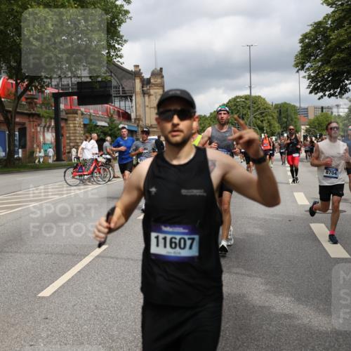 29.06.2025 - hella hamburg halbmarathon Yannick Fuchs http://msf.ph/oto/8201545 29.06.2025 10:44:45 20KM 1119, 1399, 1461, 1466, 1507, 1630, 1750, 1817, 2207, 2880, 3654, 4077, 4346, 4816, 5018, 5115, 6027, 6662, 6712, 6795, 7052, 7134, 7176, 7397, 7583, 7930, 7932, 8117, 8572, 8704, 8819, 9057, 10371, 11214, 11356, 11455, 11607, 12016, 12624, 13008, 13687, 13701, 13875, 14034, 14257, 14626, 15362, 15395, 15803, 15950, 16291, 16716, 17179, 17221, 17247, 17384, 18006, 18066, 18370, 18394, 18489, 18657, 18658, 18811 meine-sportfotos.de