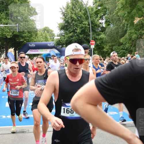 29.06.2025 - hella hamburg halbmarathon Zöllner http://msf.ph/oto/8201604 29.06.2025 10:47:35 Ziel 1012, 1070, 1320, 1592, 1696, 2284, 2839, 2869, 2953, 3304, 5532, 5889, 6009, 8023, 8234, 8852, 8927, 9305, 10969, 11021, 12870, 13223, 13303, 14619, 15451, 15479, 15923, 17846, 17905, 18104, 18758, 19181 meine-sportfotos.de