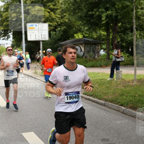 29.06.2025 - hella hamburg halbmarathon Yannick Fuchs http://msf.ph/oto/8201626 29.06.2025 10:44:45 20KM 1119, 1399, 1461, 1466, 1507, 1630, 1750, 1817, 2207, 2880, 3654, 4077, 4346, 4816, 5018, 5115, 6027, 6662, 6712, 6795, 7052, 7134, 7176, 7397, 7583, 7930, 7932, 8117, 8572, 8704, 8819, 9057, 10371, 11214, 11356, 11455, 11607, 12016, 12624, 13008, 13687, 13701, 13875, 14034, 14257, 14626, 15362, 15395, 15803, 15950, 16291, 16716, 17179, 17221, 17247, 17384, 18006, 18066, 18370, 18394, 18489, 18657, 18658, 18811 meine-sportfotos.de