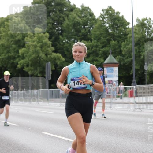 29.06.2025 - hella hamburg halbmarathon Jannik Wohlers http://msf.ph/oto/8201671 29.06.2025 10:25:29 Lombardsbrücke 1305, 1479, 1481, 3765, 4378, 4797, 5497, 6663, 8881, 10104, 10219, 11139, 11596, 11699, 11828, 11859, 12074, 12505, 12838, 12945, 12946, 14179, 14223, 16289, 16354, 16381, 16927, 17369, 19144 meine-sportfotos.de