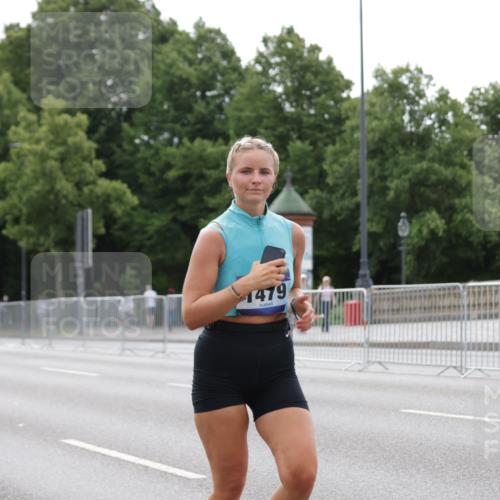 29.06.2025 - hella hamburg halbmarathon Jannik Wohlers http://msf.ph/oto/8201746 29.06.2025 10:25:30 Lombardsbrücke 1479, 1481, 3765, 4378, 4797, 5497, 6663, 8881, 10104, 10219, 11139, 11596, 11699, 11828, 11859, 12074, 12505, 12838, 12945, 12946, 14179, 14223, 16289, 16354, 16381, 16927, 17369, 19144 meine-sportfotos.de