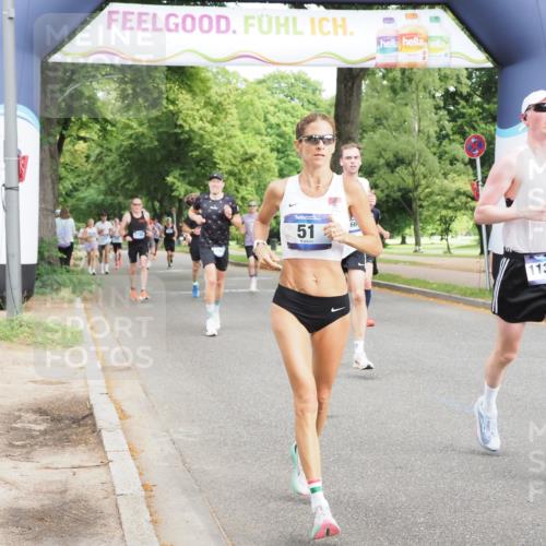29.06.2025 - hella hamburg halbmarathon MichiJ http://msf.ph/oto/8201835 29.06.2025 10:21:39 Zwischen KM18-KM19 51, 1686, 6358, 7793, 7965, 10484, 11169, 11370, 12987, 14293, 15826, 16957, 18099 meine-sportfotos.de