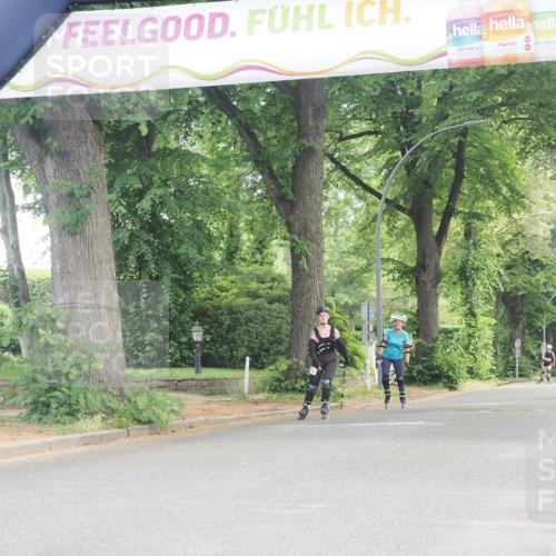 29.06.2025 - hella hamburg halbmarathon KatJ http://msf.ph/oto/8201889 29.06.2025 09:31:14 Zwischen KM18-KM19  meine-sportfotos.de