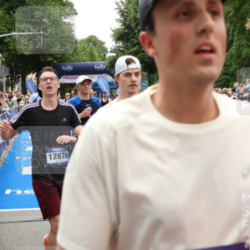 29.06.2025 - hella hamburg halbmarathon Zöllner http://msf.ph/oto/8201911 29.06.2025 10:47:40 Ziel 1070, 1320, 1696, 2284, 2708, 5889, 6009, 7962, 8023, 8234, 8927, 10969, 10988, 13223, 13303, 13948, 14618, 14619, 15451, 15479, 16205, 18104, 18970, 19181 meine-sportfotos.de