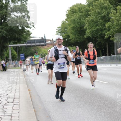 29.06.2025 - hella hamburg halbmarathon Jannik Wohlers http://msf.ph/oto/8202005 29.06.2025 10:25:31 Lombardsbrücke 1479, 1481, 3765, 4378, 4797, 5497, 6663, 8881, 10104, 10219, 11139, 11596, 11699, 11828, 11859, 12074, 12505, 12838, 12945, 12946, 14179, 14223, 16354, 16927, 17369, 19144 meine-sportfotos.de