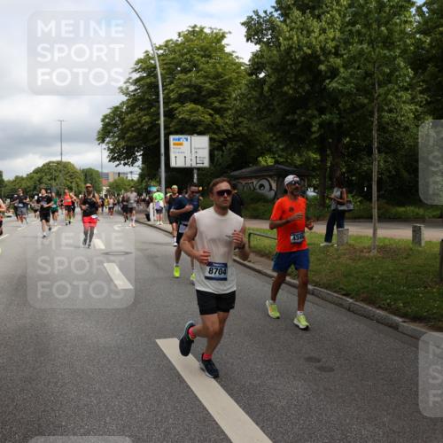 29.06.2025 - hella hamburg halbmarathon Yannick Fuchs http://msf.ph/oto/8202127 29.06.2025 10:44:46 20KM 1119, 1399, 1461, 1466, 1507, 1630, 1750, 1817, 2207, 2880, 3654, 4077, 4346, 4816, 5018, 5115, 6027, 6662, 6712, 6795, 7052, 7134, 7176, 7397, 7583, 7930, 7932, 8117, 8572, 8704, 8819, 9057, 10371, 11214, 11356, 11607, 12016, 12624, 13008, 13687, 13701, 13875, 14034, 14125, 14257, 14626, 15362, 15395, 15803, 15950, 16285, 16291, 16716, 17179, 17221, 17384, 18006, 18066, 18370, 18394, 18489, 18811 meine-sportfotos.de