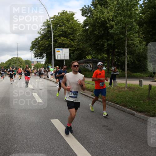 29.06.2025 - hella hamburg halbmarathon Yannick Fuchs http://msf.ph/oto/8202140 29.06.2025 10:44:47 20KM 1119, 1461, 1466, 1507, 1750, 1817, 2207, 2880, 3654, 4077, 4346, 4816, 5018, 5115, 6027, 6662, 6712, 6795, 7052, 7134, 7176, 7397, 7583, 7930, 7932, 8117, 8572, 8704, 8819, 9057, 11214, 11356, 11607, 12016, 12624, 12949, 13008, 13687, 13701, 13875, 14034, 14125, 14257, 14626, 15362, 15395, 15720, 15803, 15950, 16285, 16291, 16716, 17179, 17221, 17384, 18006, 18066, 18370, 18394, 18489, 18811 meine-sportfotos.de