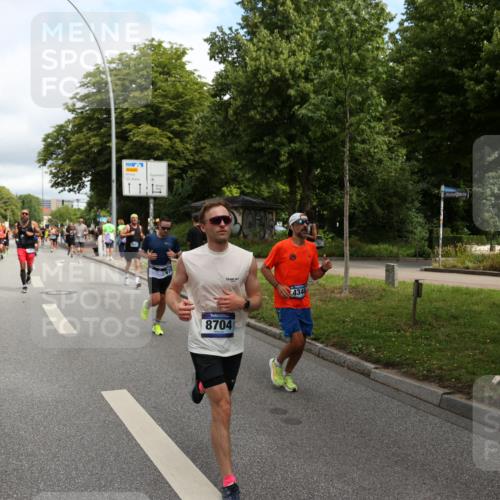 29.06.2025 - hella hamburg halbmarathon Yannick Fuchs http://msf.ph/oto/8202208 29.06.2025 10:44:47 20KM 1119, 1461, 1466, 1507, 1750, 1817, 2207, 2880, 3654, 4077, 4346, 4816, 5018, 5115, 6027, 6662, 6712, 6795, 7052, 7134, 7176, 7397, 7583, 7930, 7932, 8117, 8572, 8704, 8819, 9057, 11214, 11356, 11607, 12016, 12624, 12949, 13008, 13687, 13701, 13875, 14034, 14125, 14257, 14626, 15362, 15395, 15720, 15803, 15950, 16285, 16291, 16716, 17179, 17221, 17384, 18006, 18066, 18370, 18394, 18489, 18811 meine-sportfotos.de