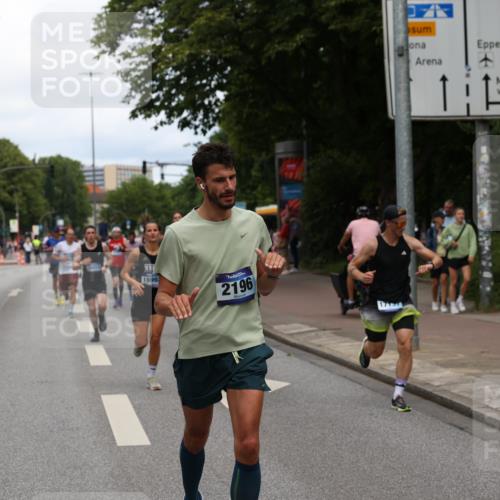 29.06.2025 - hella hamburg halbmarathon Yannick Fuchs http://msf.ph/oto/8202269 29.06.2025 10:32:06 20KM 1290, 2196, 2404, 2767, 3790, 5042, 5791, 5923, 6047, 6458, 9017, 9914, 10190, 10451, 11423, 12739, 12900, 13141, 13148, 13372, 13854, 14387, 14459, 14934, 15178, 15410, 16992, 17125, 17137, 18103, 18159, 18216, 18357, 18986 meine-sportfotos.de