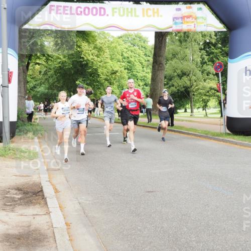 29.06.2025 - hella hamburg halbmarathon MichiJ http://msf.ph/oto/8202348 29.06.2025 10:21:45 Zwischen KM18-KM19 51, 2746, 3935, 6358, 7793, 8062, 10876, 11370, 12987, 14028, 16957, 18562, 18563 meine-sportfotos.de