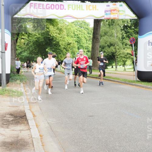 29.06.2025 - hella hamburg halbmarathon MichiJ http://msf.ph/oto/8202358 29.06.2025 10:21:45 Zwischen KM18-KM19 51, 2746, 3935, 6358, 7793, 8062, 10876, 11370, 12987, 14028, 16957, 18562, 18563 meine-sportfotos.de