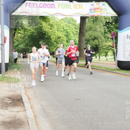 29.06.2025 - hella hamburg halbmarathon MichiJ http://msf.ph/oto/8202370 29.06.2025 10:21:45 Zwischen KM18-KM19 51, 2746, 3935, 6358, 7793, 8062, 10876, 11370, 12987, 14028, 16957, 18562, 18563 meine-sportfotos.de