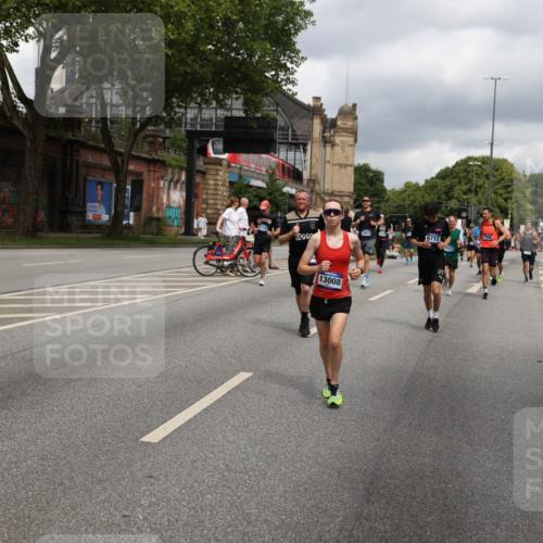 29.06.2025 - hella hamburg halbmarathon Yannick Fuchs http://msf.ph/oto/8202774 29.06.2025 10:44:48 20KM 1461, 1466, 1507, 1750, 1817, 2207, 2880, 3654, 4077, 4346, 4816, 5018, 5115, 6027, 6662, 6712, 6795, 7052, 7134, 7176, 7397, 7583, 7930, 7932, 8117, 8205, 8572, 8704, 8819, 9057, 11214, 11356, 11607, 12016, 12624, 12949, 13008, 13687, 13701, 13875, 14034, 14125, 14257, 14626, 15362, 15395, 15720, 15803, 15950, 16285, 16291, 16716, 17129, 17179, 17221, 17384, 18006, 18066, 18370, 18394, 18489, 18811 meine-sportfotos.de