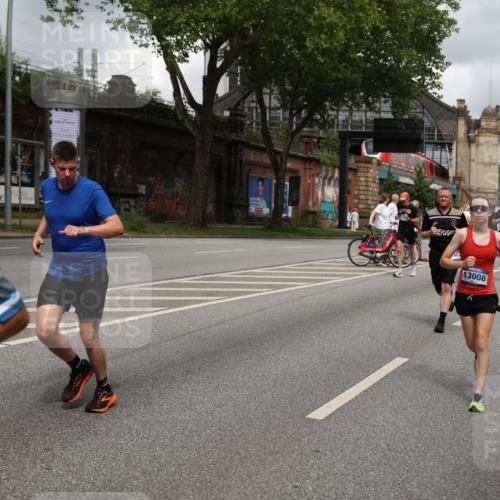 29.06.2025 - hella hamburg halbmarathon Yannick Fuchs http://msf.ph/oto/8202829 29.06.2025 10:44:48 20KM 1461, 1466, 1507, 1750, 1817, 2207, 2880, 3654, 4077, 4346, 4816, 5018, 5115, 6027, 6662, 6712, 6795, 7052, 7134, 7176, 7397, 7583, 7930, 7932, 8117, 8205, 8572, 8704, 8819, 9057, 11214, 11356, 11607, 12016, 12624, 12949, 13008, 13687, 13701, 13875, 14034, 14125, 14257, 14626, 15362, 15395, 15720, 15803, 15950, 16285, 16291, 16716, 17129, 17179, 17221, 17384, 18006, 18066, 18370, 18394, 18489, 18811 meine-sportfotos.de