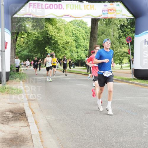 29.06.2025 - hella hamburg halbmarathon MichiJ http://msf.ph/oto/8202845 29.06.2025 10:21:51 Zwischen KM18-KM19 1407, 2746, 4463, 4679, 8062, 10927, 11150, 12899, 13686, 14028, 18562, 18563 meine-sportfotos.de