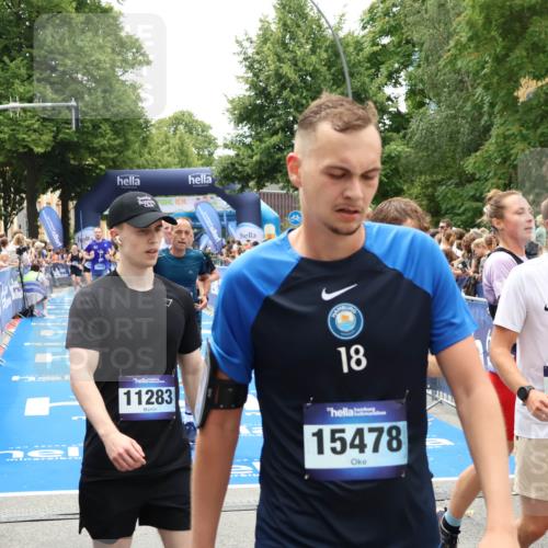 29.06.2025 - hella hamburg halbmarathon Zöllner http://msf.ph/oto/8202859 29.06.2025 10:47:54 Ziel 2340, 5915, 6836, 8564, 11961, 12679, 14383, 14730, 17451, 18356, 18836 meine-sportfotos.de