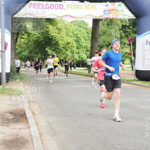 29.06.2025 - hella hamburg halbmarathon MichiJ http://msf.ph/oto/8202887 29.06.2025 10:21:51 Zwischen KM18-KM19 1407, 2746, 4463, 4679, 8062, 10927, 11150, 12899, 13686, 14028, 18562, 18563 meine-sportfotos.de