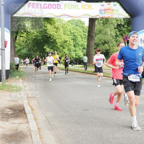 29.06.2025 - hella hamburg halbmarathon MichiJ http://msf.ph/oto/8202960 29.06.2025 10:21:51 Zwischen KM18-KM19 1407, 2746, 4463, 4679, 8062, 10927, 11150, 12899, 13686, 14028, 18562, 18563 meine-sportfotos.de