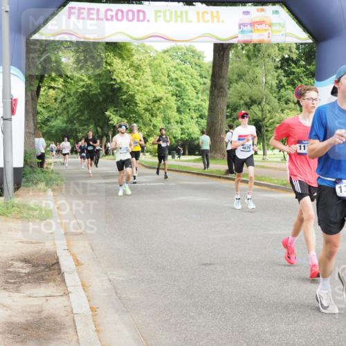 29.06.2025 - hella hamburg halbmarathon MichiJ http://msf.ph/oto/8203000 29.06.2025 10:21:52 Zwischen KM18-KM19 1407, 4463, 4679, 8062, 10927, 11150, 12899, 13686, 14028, 14276, 18562 meine-sportfotos.de