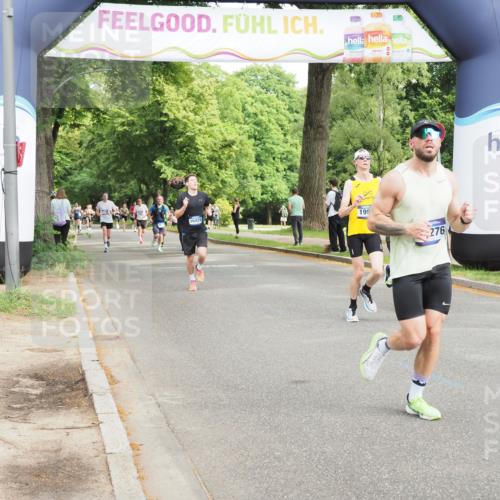 29.06.2025 - hella hamburg halbmarathon MichiJ http://msf.ph/oto/8203192 29.06.2025 10:21:55 Zwischen KM18-KM19 1707, 1990, 4463, 4679, 10927, 11150, 13686, 14276, 16425 meine-sportfotos.de