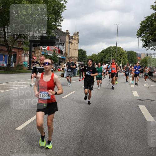29.06.2025 - hella hamburg halbmarathon Yannick Fuchs http://msf.ph/oto/8203230 29.06.2025 10:44:49 20KM 1461, 1466, 1507, 1750, 1817, 2207, 2880, 3654, 4077, 4346, 4816, 5018, 5115, 6027, 6662, 6712, 6795, 7052, 7134, 7176, 7397, 7583, 7930, 7932, 8117, 8205, 8572, 8704, 8819, 9057, 11214, 11356, 11607, 12016, 12624, 12949, 13008, 13687, 13701, 13808, 13875, 14034, 14125, 14257, 14626, 15362, 15395, 15720, 15803, 16285, 16291, 16716, 17129, 17179, 17221, 17384, 18006, 18066, 18182, 18370, 18394, 18489 meine-sportfotos.de