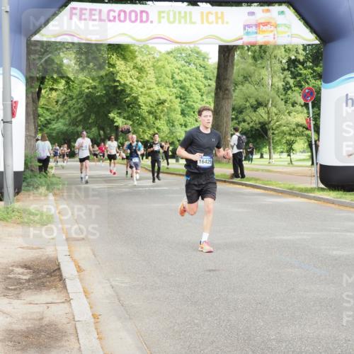29.06.2025 - hella hamburg halbmarathon MichiJ http://msf.ph/oto/8203430 29.06.2025 10:21:56 Zwischen KM18-KM19 1707, 1990, 4679, 11150, 13686, 14276, 16425 meine-sportfotos.de