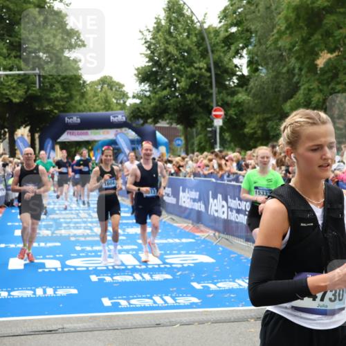 29.06.2025 - hella hamburg halbmarathon Zöllner http://msf.ph/oto/8203506 29.06.2025 10:48:03 Ziel 1086, 1604, 1613, 4528, 4601, 5022, 6377, 12706, 12724, 12747, 12808, 13570, 15333, 16766, 18206, 18922, 19198 meine-sportfotos.de