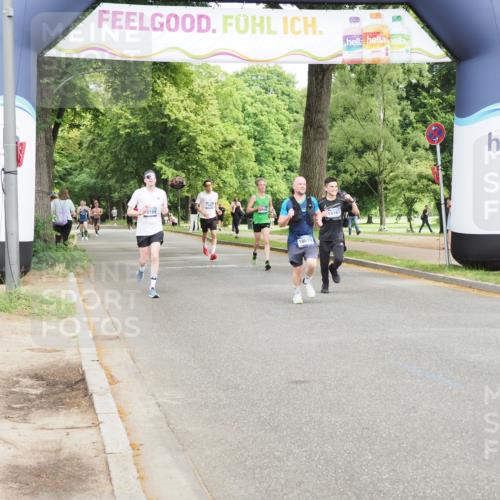 29.06.2025 - hella hamburg halbmarathon MichiJ http://msf.ph/oto/8203624 29.06.2025 10:21:59 Zwischen KM18-KM19 1707, 1990, 11150, 14276, 16425, 16619 meine-sportfotos.de