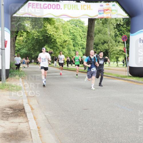 29.06.2025 - hella hamburg halbmarathon MichiJ http://msf.ph/oto/8203654 29.06.2025 10:21:59 Zwischen KM18-KM19 1707, 1990, 11150, 14276, 16425, 16619 meine-sportfotos.de