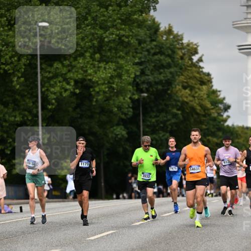29.06.2025 - hella hamburg halbmarathon Dr. Thomas Lammeyer http://msf.ph/oto/8203747 29.06.2025 10:11:54 Kennedybrücke 1079, 1173, 1427, 1893, 1993, 2032, 2136, 3328, 3922, 3929, 5242, 5899, 6196, 6518, 6707, 6713, 6715, 7019, 7476, 7760, 9338, 9967 meine-sportfotos.de