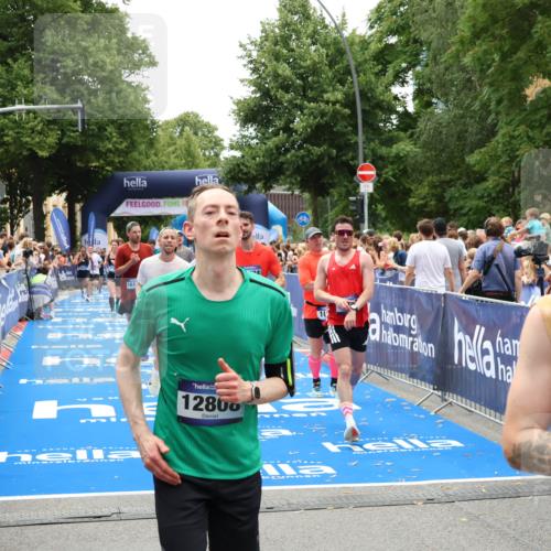 29.06.2025 - hella hamburg halbmarathon Zöllner http://msf.ph/oto/8203754 29.06.2025 10:48:10 Ziel 1086, 1914, 4324, 4711, 9544, 9626, 9638, 12706, 12724, 12747, 13570, 14192, 15973, 16094, 16149, 16269 meine-sportfotos.de