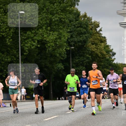 29.06.2025 - hella hamburg halbmarathon Dr. Thomas Lammeyer http://msf.ph/oto/8203836 29.06.2025 10:11:54 Kennedybrücke 1079, 1173, 1427, 1893, 1993, 2032, 2136, 3328, 3922, 3929, 5242, 5899, 6196, 6518, 6707, 6713, 6715, 7019, 7476, 7760, 9338, 9967 meine-sportfotos.de