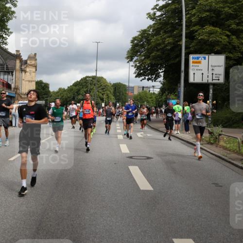 29.06.2025 - hella hamburg halbmarathon Yannick Fuchs http://msf.ph/oto/8203907 29.06.2025 10:44:50 20KM 1461, 1466, 1750, 1817, 2207, 2880, 3654, 4077, 4346, 4816, 5018, 5115, 6027, 6662, 6712, 6795, 7052, 7134, 7397, 7583, 7930, 7932, 8117, 8205, 8572, 8704, 8819, 9057, 11214, 11356, 12016, 12624, 12949, 13008, 13687, 13701, 13808, 13875, 14034, 14125, 14257, 14626, 15362, 15395, 15720, 16285, 16291, 16716, 17129, 17179, 17221, 17384, 18006, 18182, 18370, 18394, 18413, 18489 meine-sportfotos.de