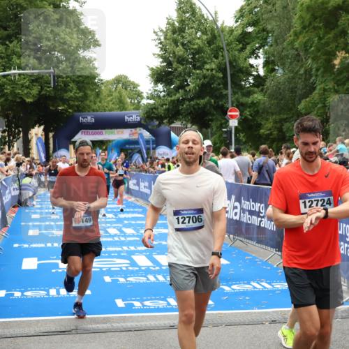 29.06.2025 - hella hamburg halbmarathon Zöllner http://msf.ph/oto/8203924 29.06.2025 10:48:12 Ziel 1914, 4324, 4711, 9544, 9626, 9638, 12685, 12706, 13570, 14192, 14814, 15590, 15973, 15981, 16094, 16149, 16269 meine-sportfotos.de