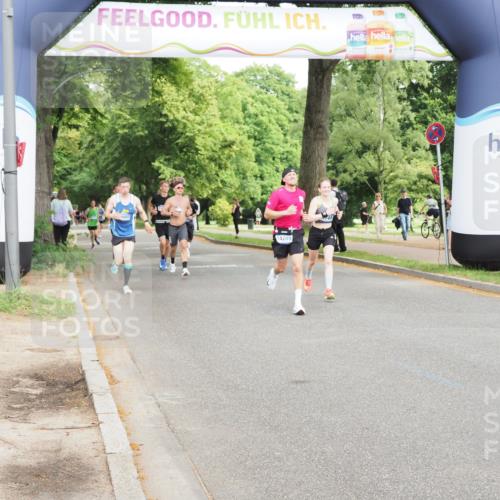 29.06.2025 - hella hamburg halbmarathon MichiJ http://msf.ph/oto/8203972 29.06.2025 10:22:07 Zwischen KM18-KM19 4749, 13199, 13961, 15887, 16619, 17056 meine-sportfotos.de