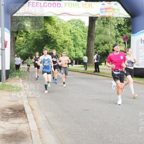 29.06.2025 - hella hamburg halbmarathon MichiJ http://msf.ph/oto/8204078 29.06.2025 10:22:08 Zwischen KM18-KM19 4749, 13199, 13961, 14289, 15887, 17056 meine-sportfotos.de