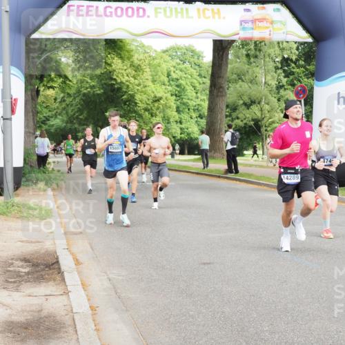 29.06.2025 - hella hamburg halbmarathon MichiJ http://msf.ph/oto/8204090 29.06.2025 10:22:09 Zwischen KM18-KM19 4749, 11929, 13199, 13961, 14289, 15887, 17056, 17175 meine-sportfotos.de