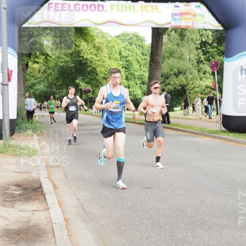 29.06.2025 - hella hamburg halbmarathon MichiJ http://msf.ph/oto/8204153 29.06.2025 10:22:09 Zwischen KM18-KM19 4749, 11929, 13199, 13961, 14289, 15887, 17056, 17175 meine-sportfotos.de