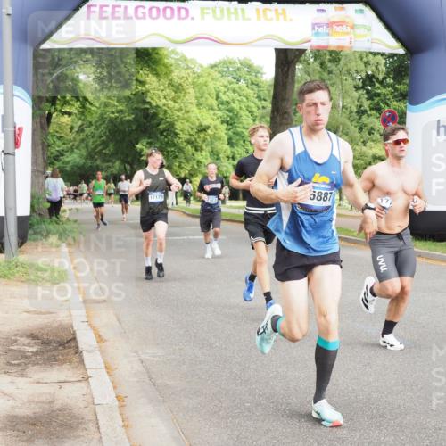 29.06.2025 - hella hamburg halbmarathon MichiJ http://msf.ph/oto/8204243 29.06.2025 10:22:10 Zwischen KM18-KM19 4749, 11929, 13961, 14289, 15887, 17056, 17117, 17175 meine-sportfotos.de